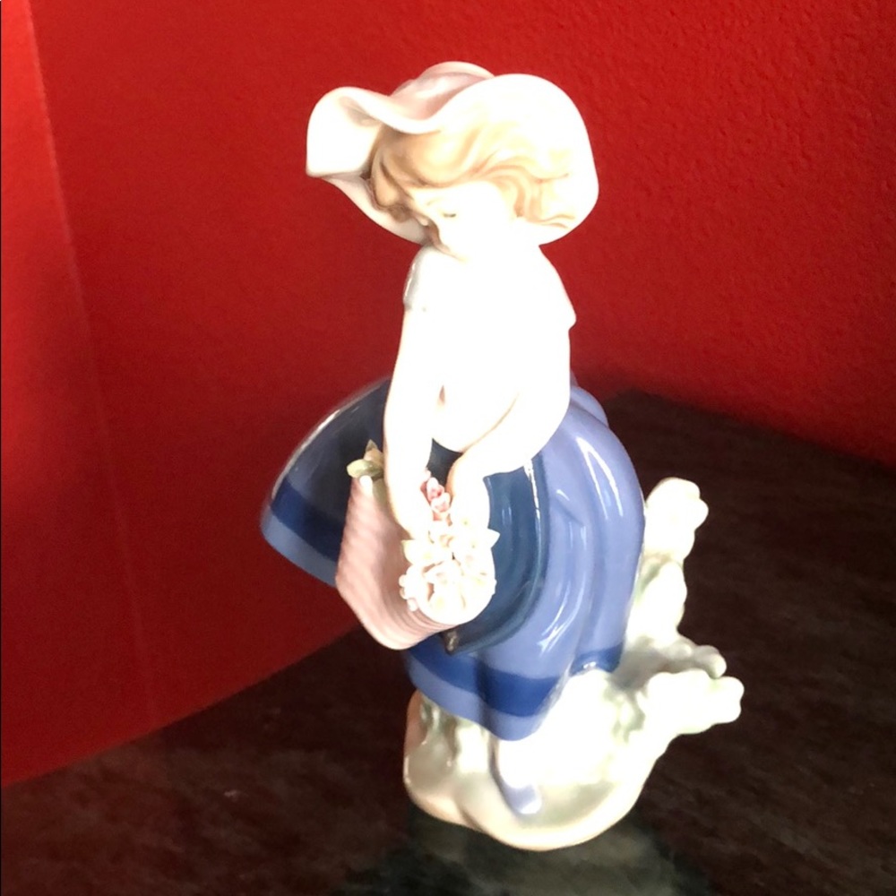 Lladro Porcelain Pretty Pickings